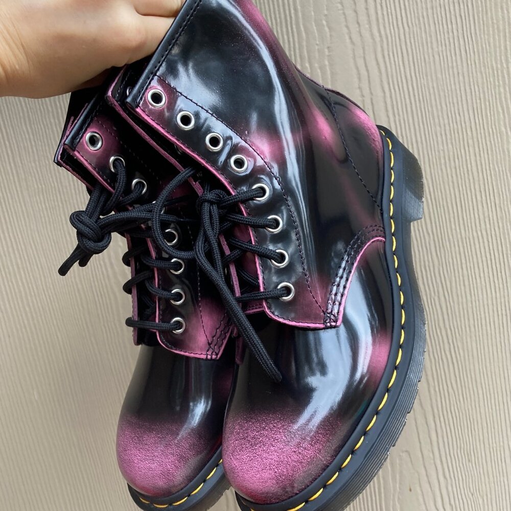 Dr Martens Arcadia Boots in Pink Patent Leather + 1.13" Heel | Unisex Adult 6-7